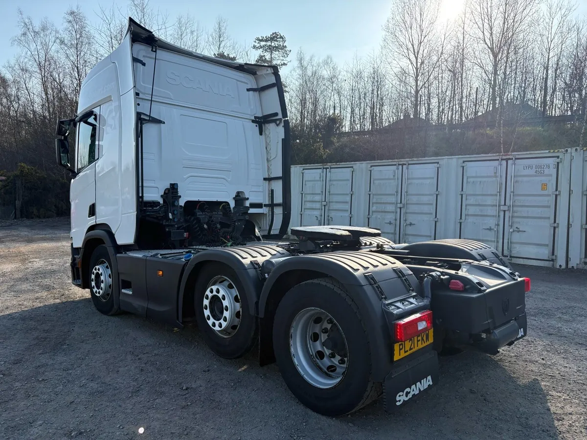 2021 Scania R500 Highline 6x2 Tractor Unit - Image 4