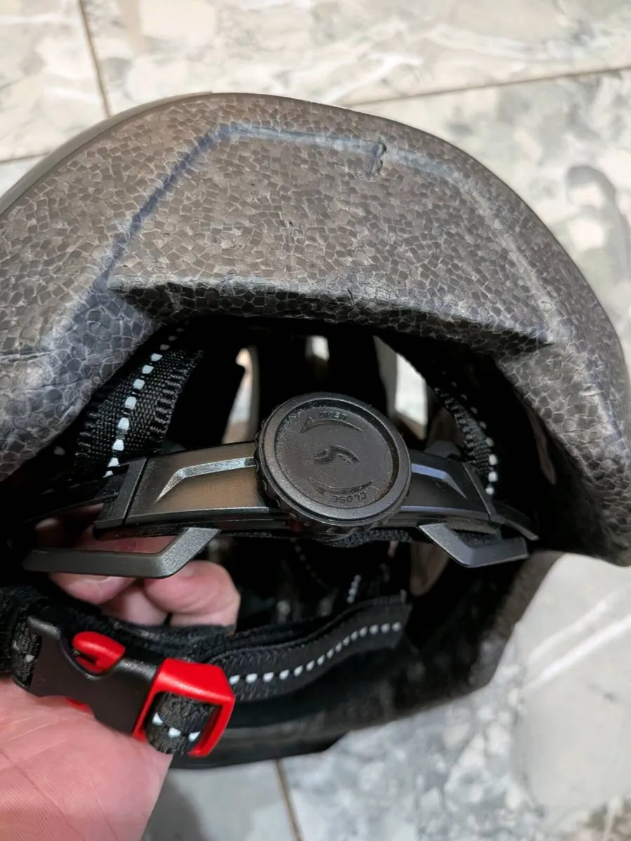 Helmet S/M Bike Cycle Scooter - Image 4