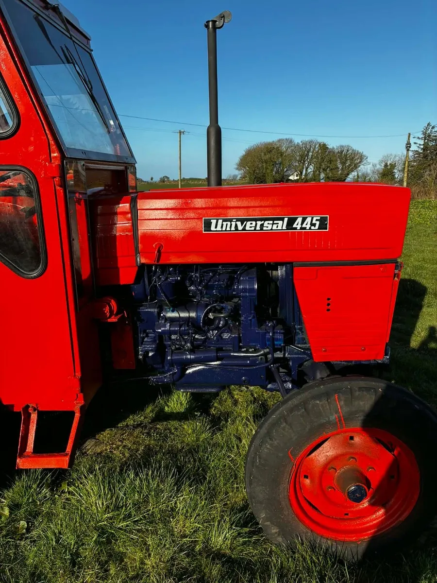 Universal 445 tractor - Image 2