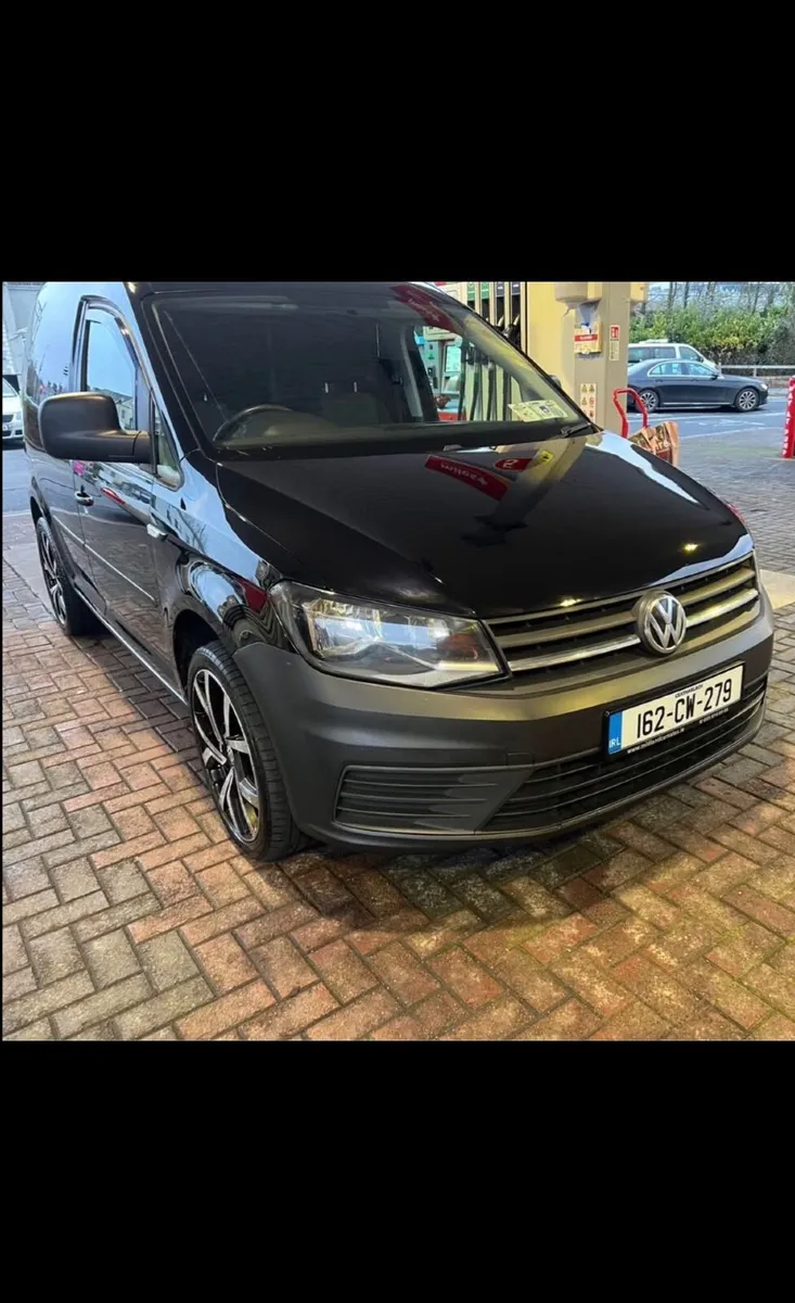 Volkswagen Caddy 2016 - Image 2