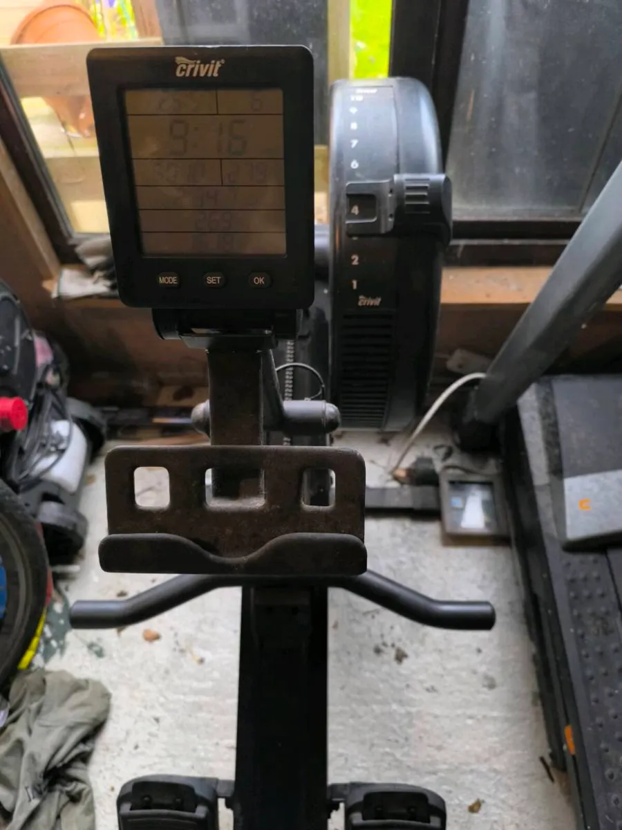 Crivit lidl rowing machine - Image 3