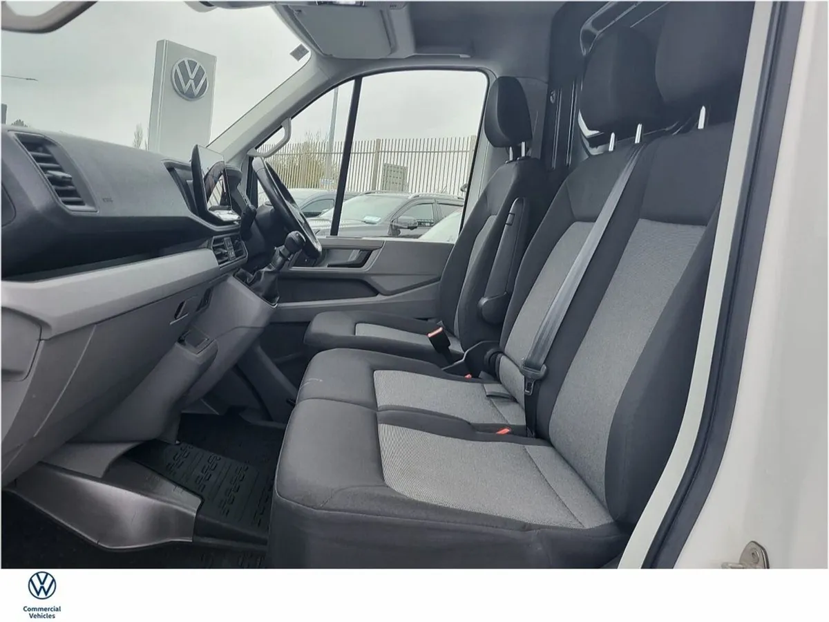 Volkswagen Crafter HL 30 MWB 2.0TDI 140BHP M6F 5DR - Image 4