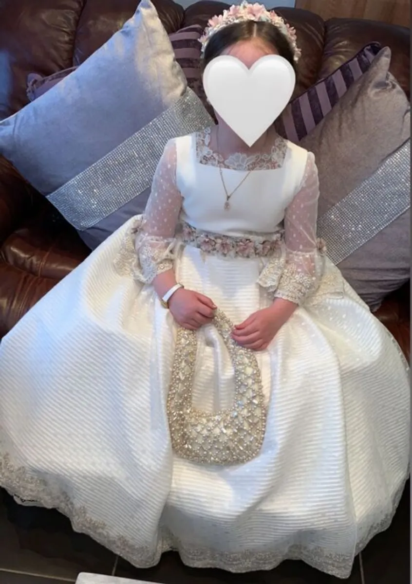 Communion dress - Image 3