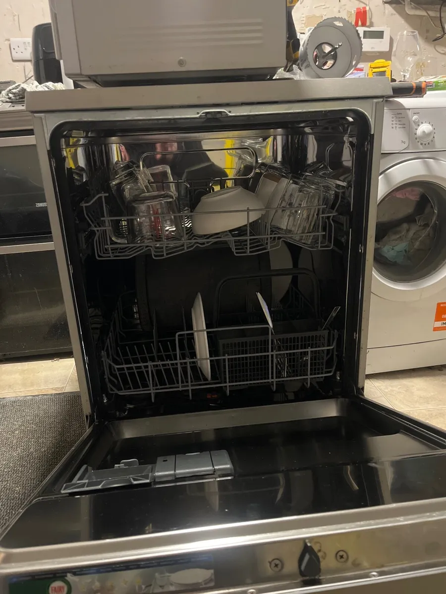 Dishwasher - Image 2