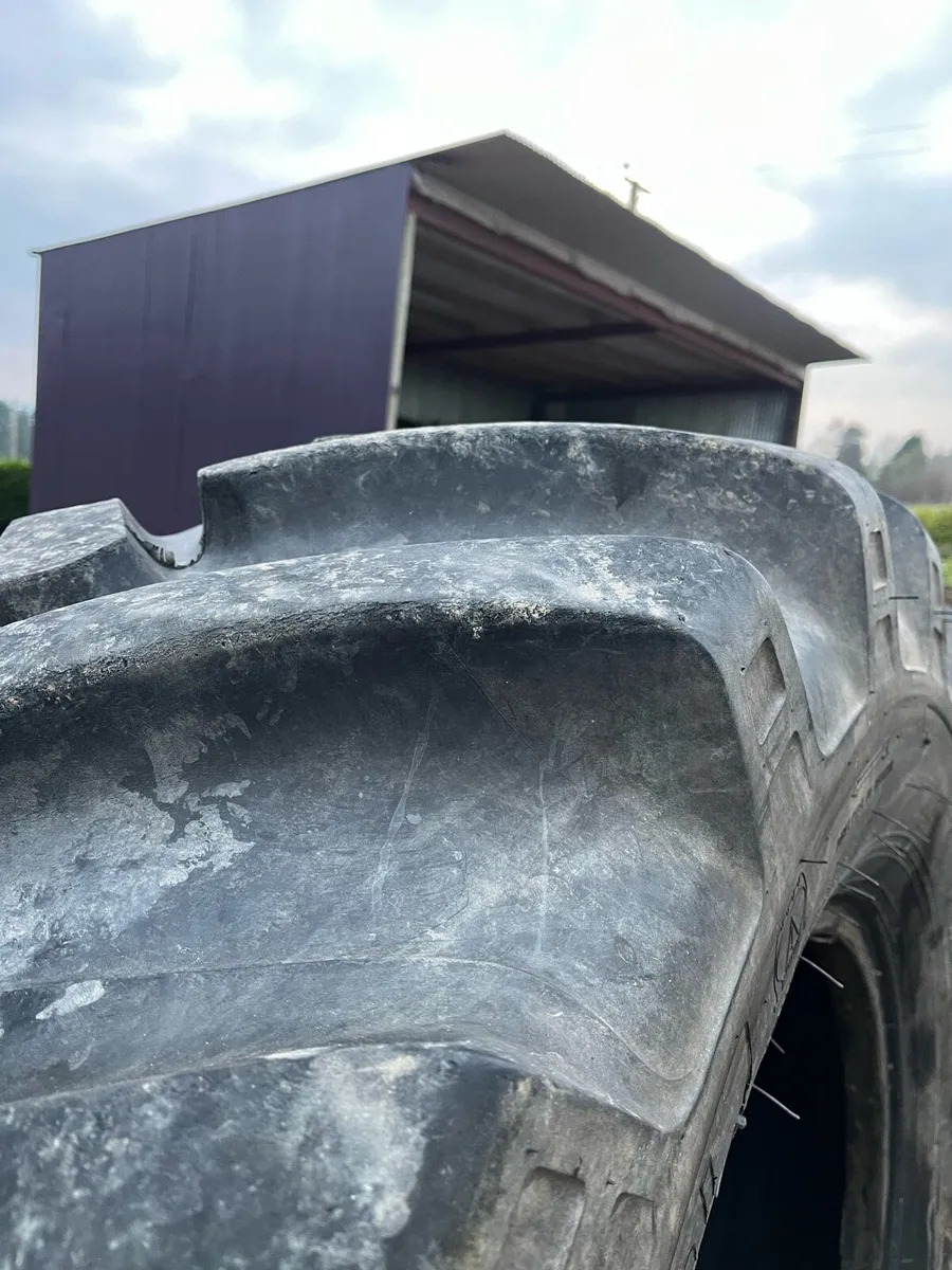 Tractor tyres - Image 1