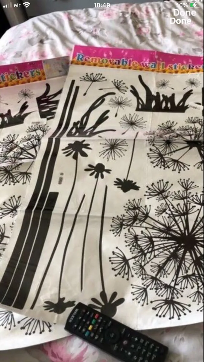 Set of two wall stickers €6 - Image 1