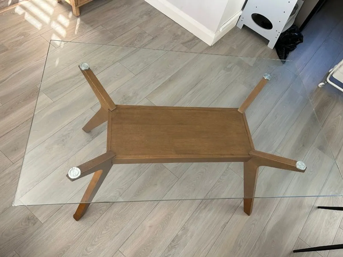 Dinner table - Image 1