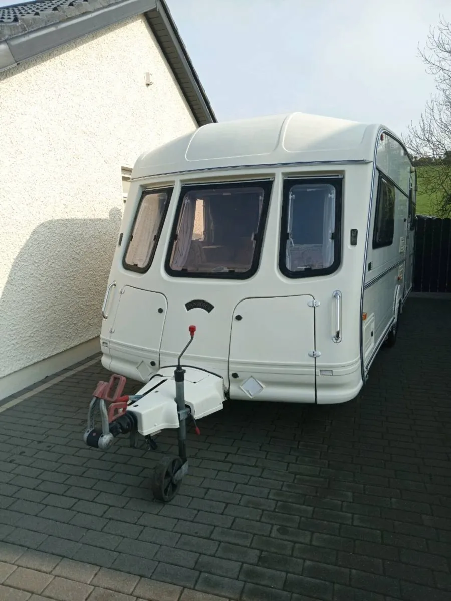 Caravan - Image 1