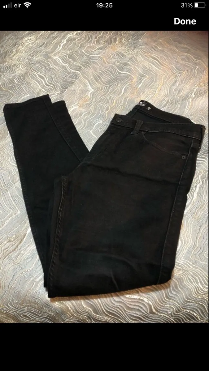 Mens Hollister jeans W32” x L30” €15 - Image 2