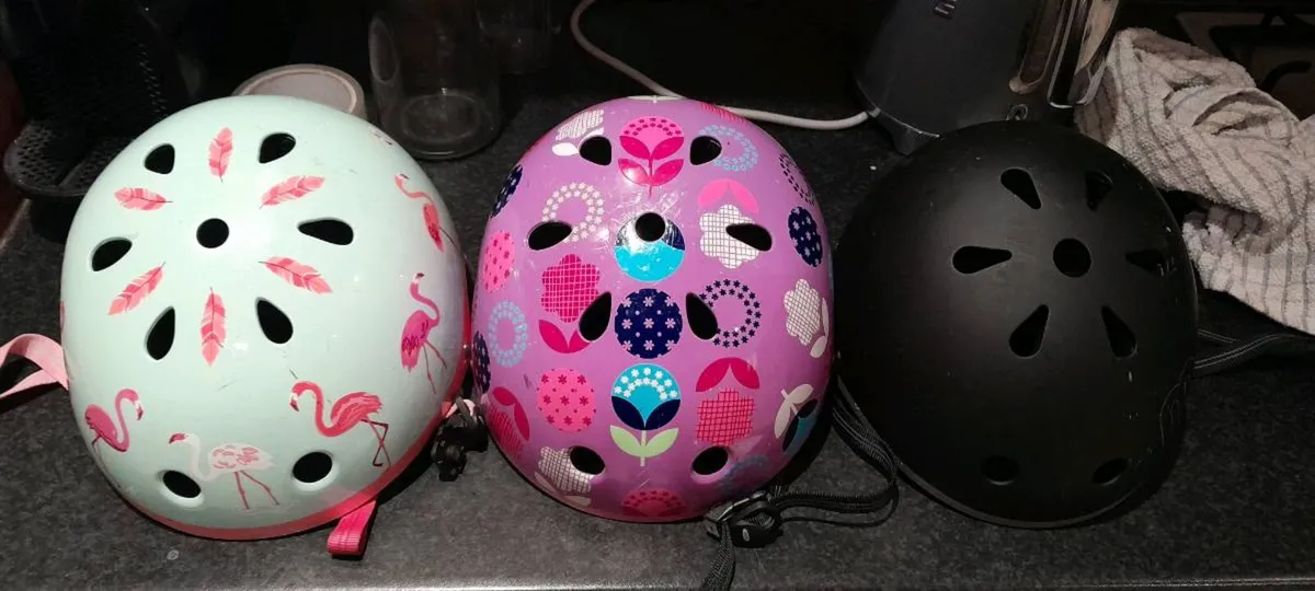 Skateboards and protection - Image 3