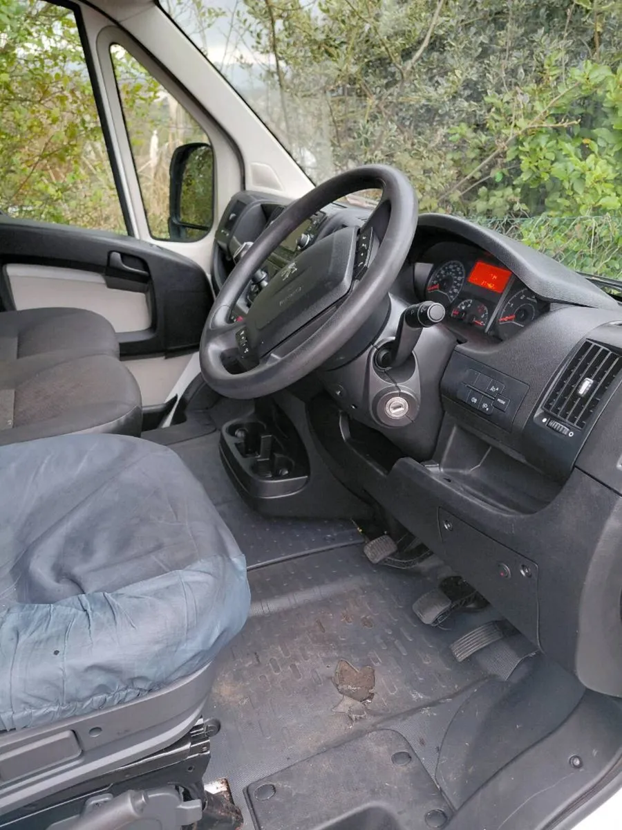 Peougeot boxer - Image 2