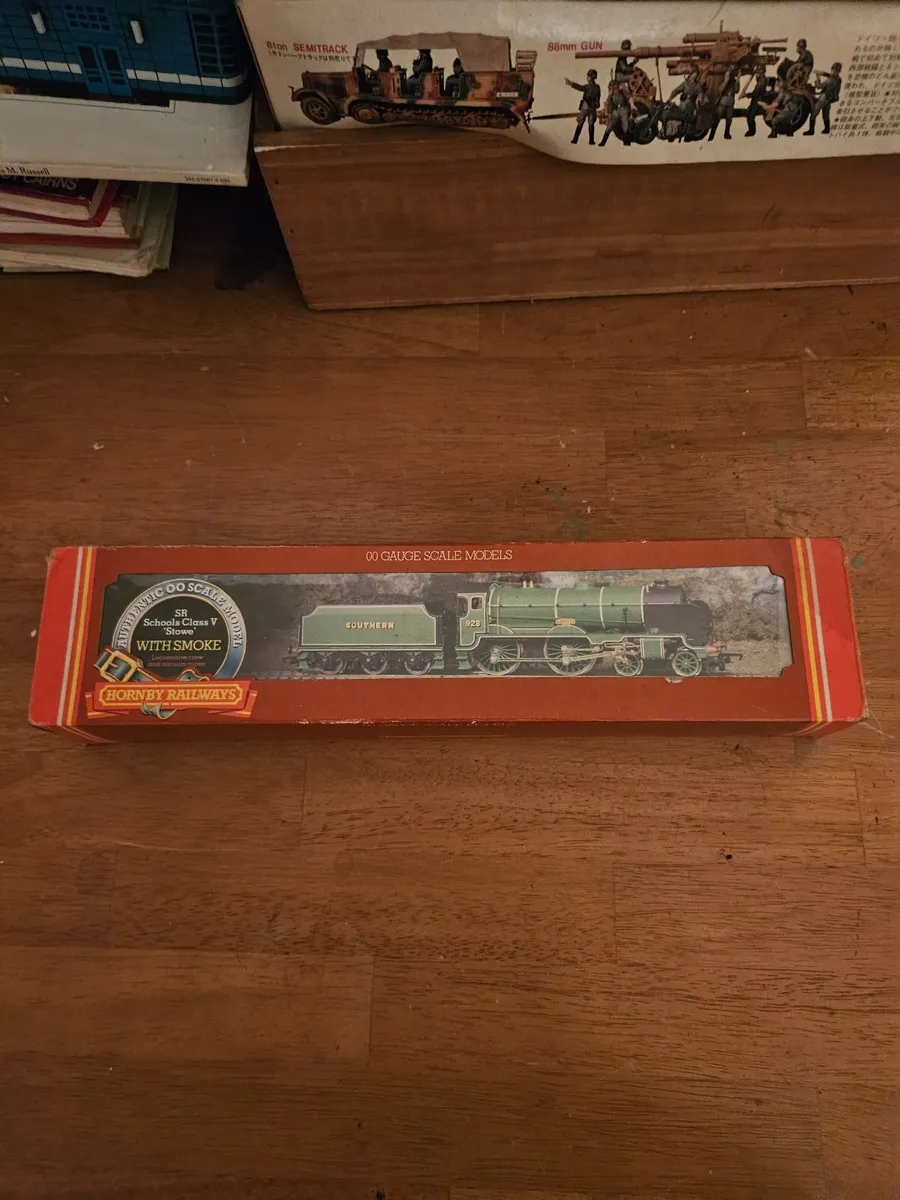 Hornby OO Gauge Steam Engine - Image 1