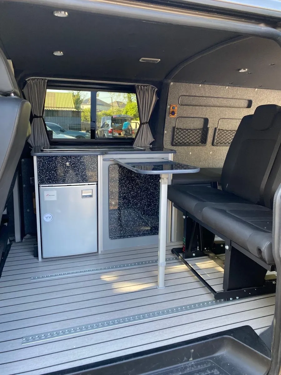 Campervan Volkswagen - Image 3