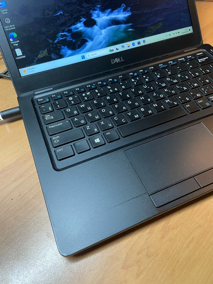 Dell laptop i3 pro 8/256 windows 11 pro - Image 3