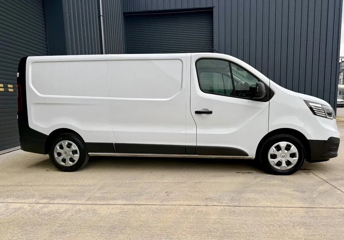 241 Renault Trafic Business LWB | Very Clean | - Image 3