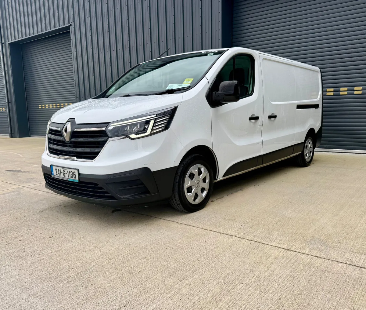 241 Renault Trafic Business LWB | Very Clean | - Image 1
