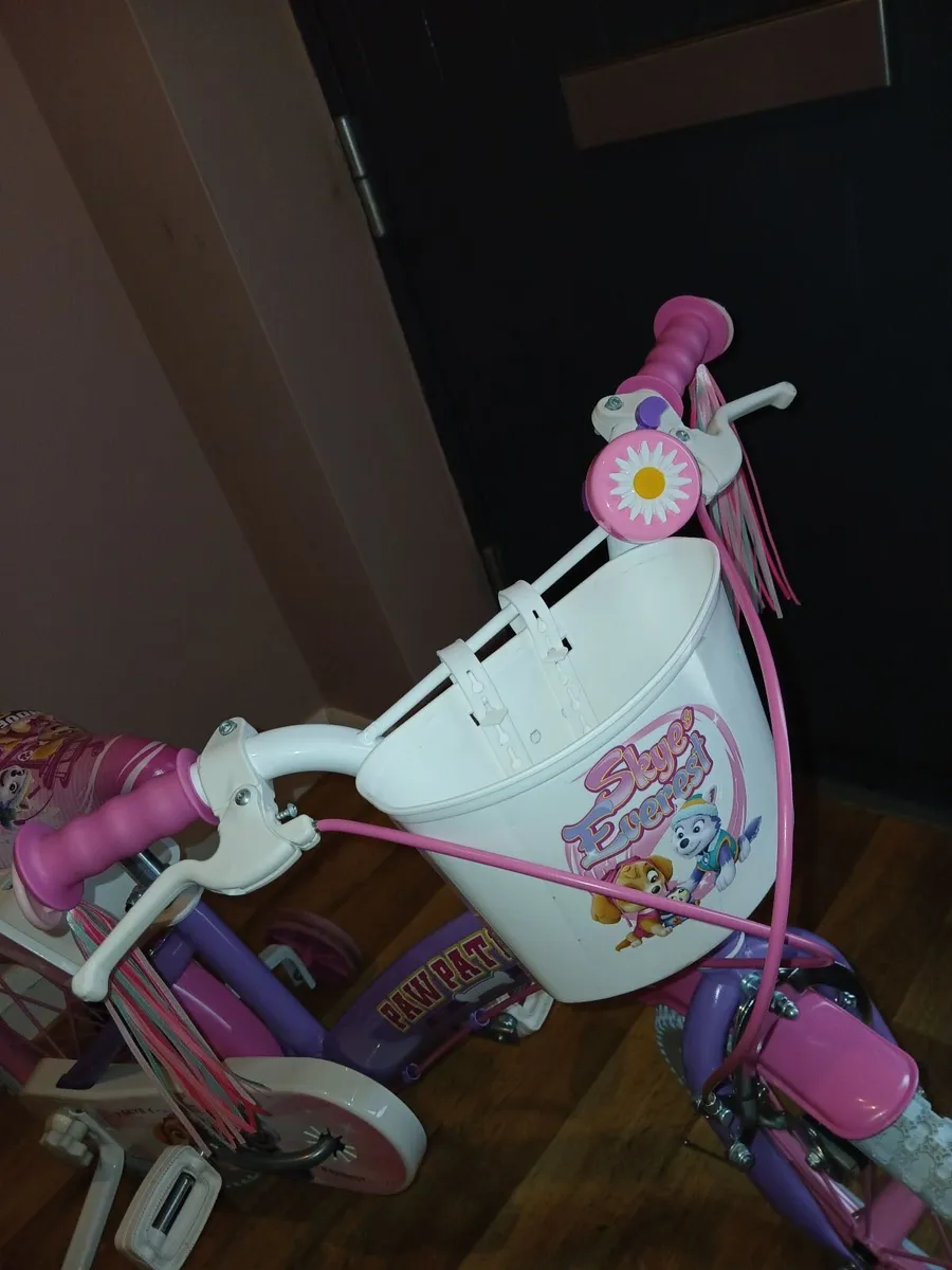 16 inch paw patrol bike and Helmet - Image 2