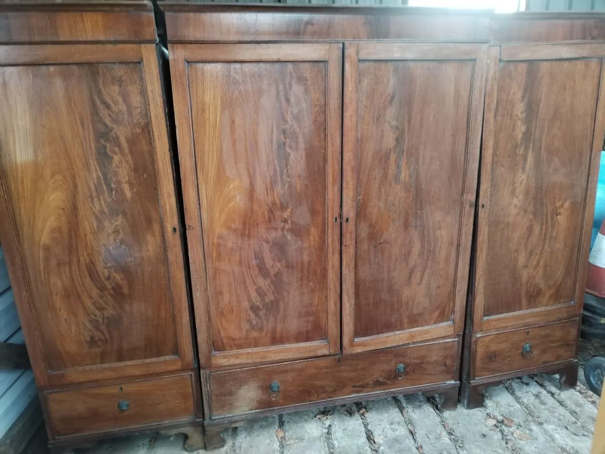 Antique Mahogany wardrobe - Image 4