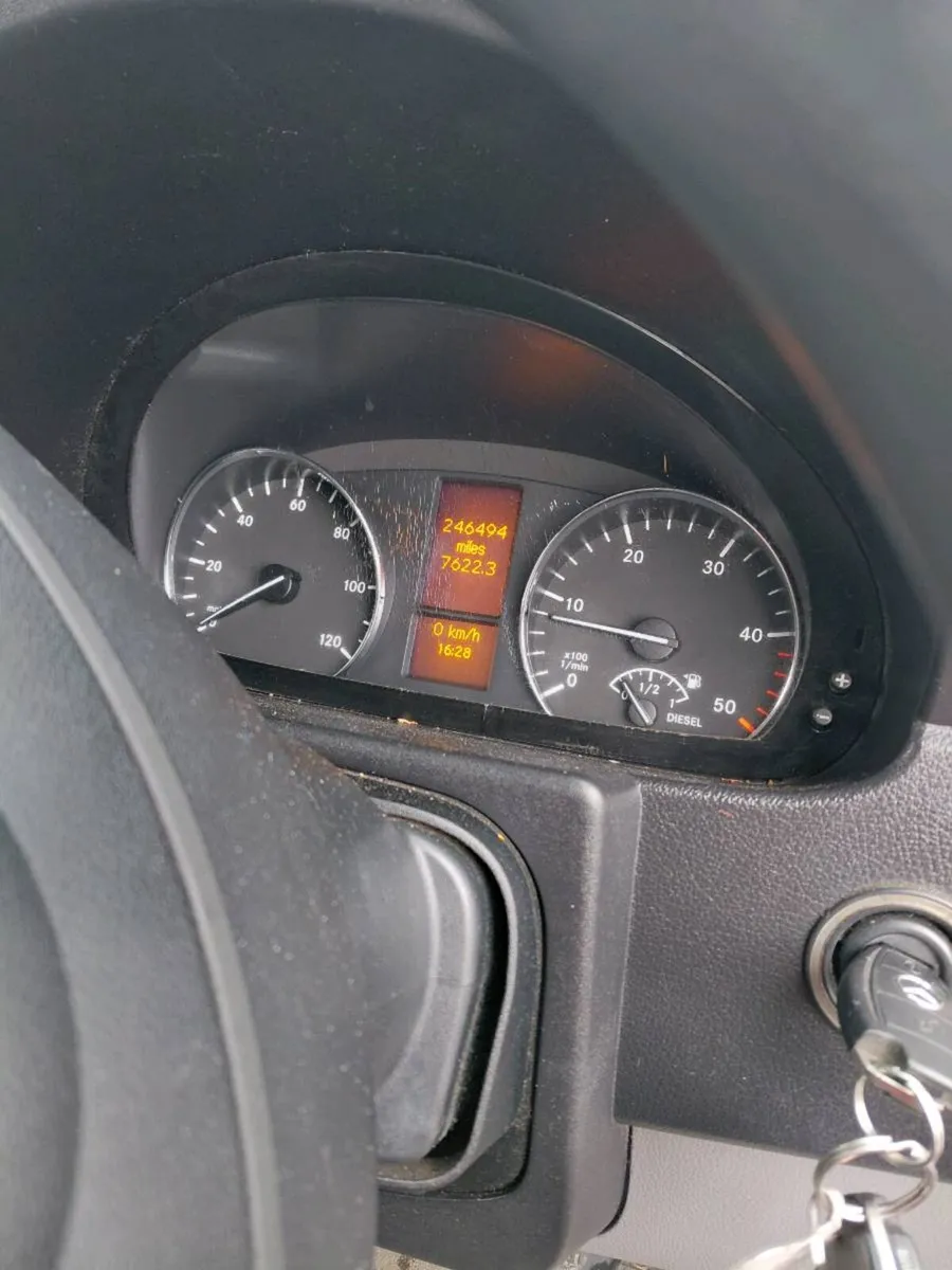 Mercedes sprinter - Image 1