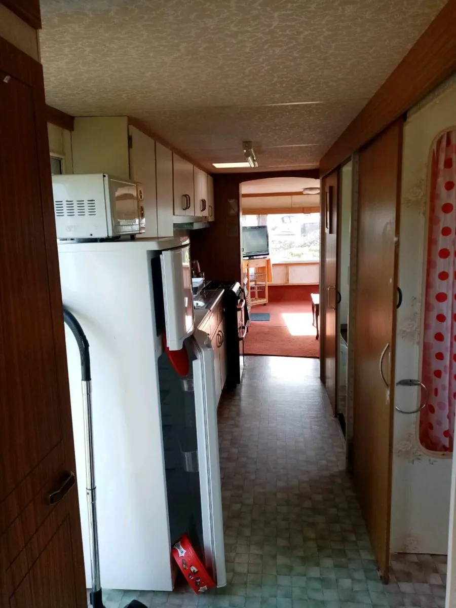 2 mobile homes and 1gas boiler. - Image 4