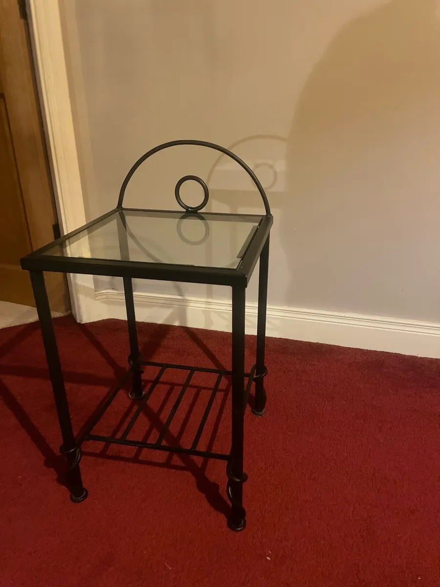 Glass table - Image 3