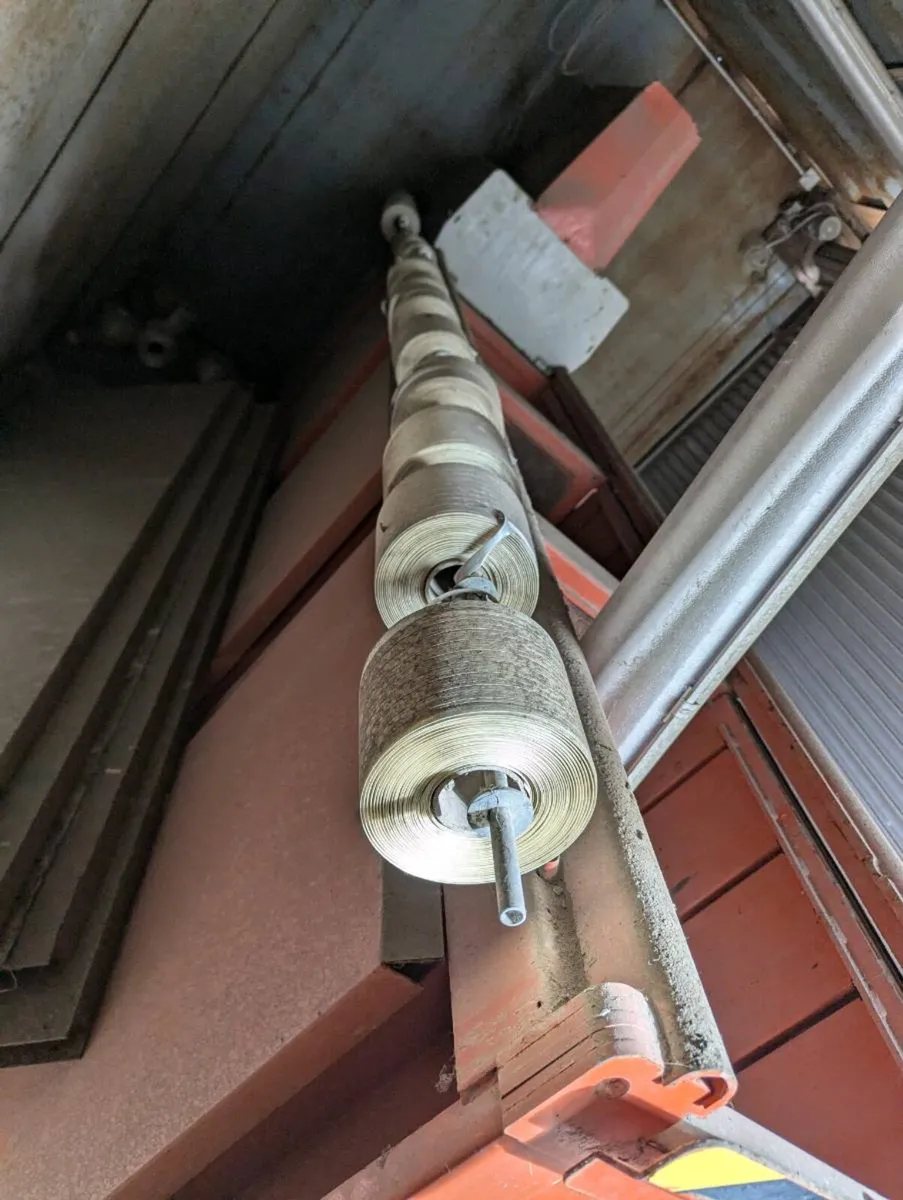 Cardboard baler - Image 3