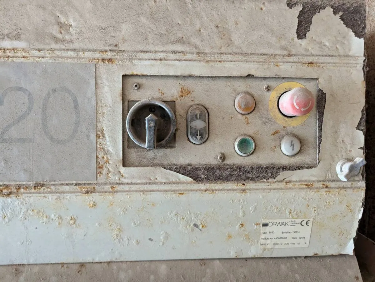 Cardboard baler - Image 4