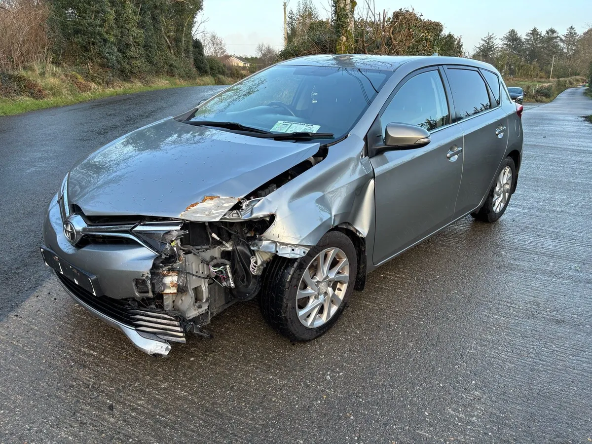 Toyota auris 1.4 d4d luna - Image 4