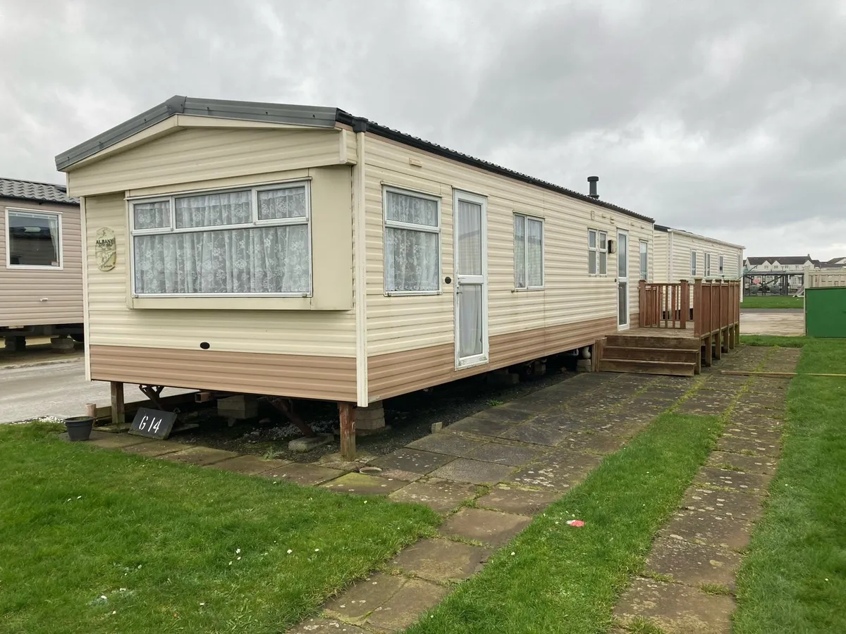 Mobile home - Image 1