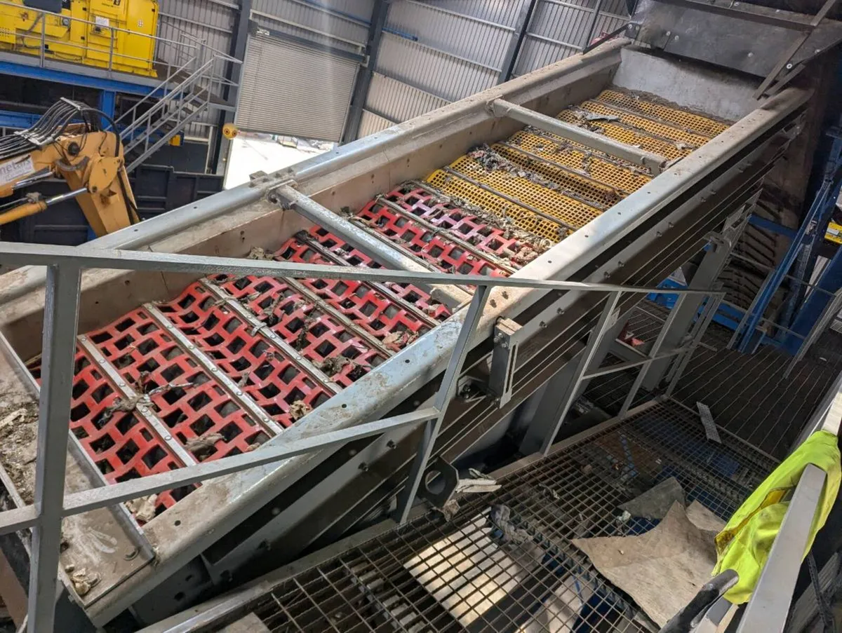 Screen Deck - Image 4