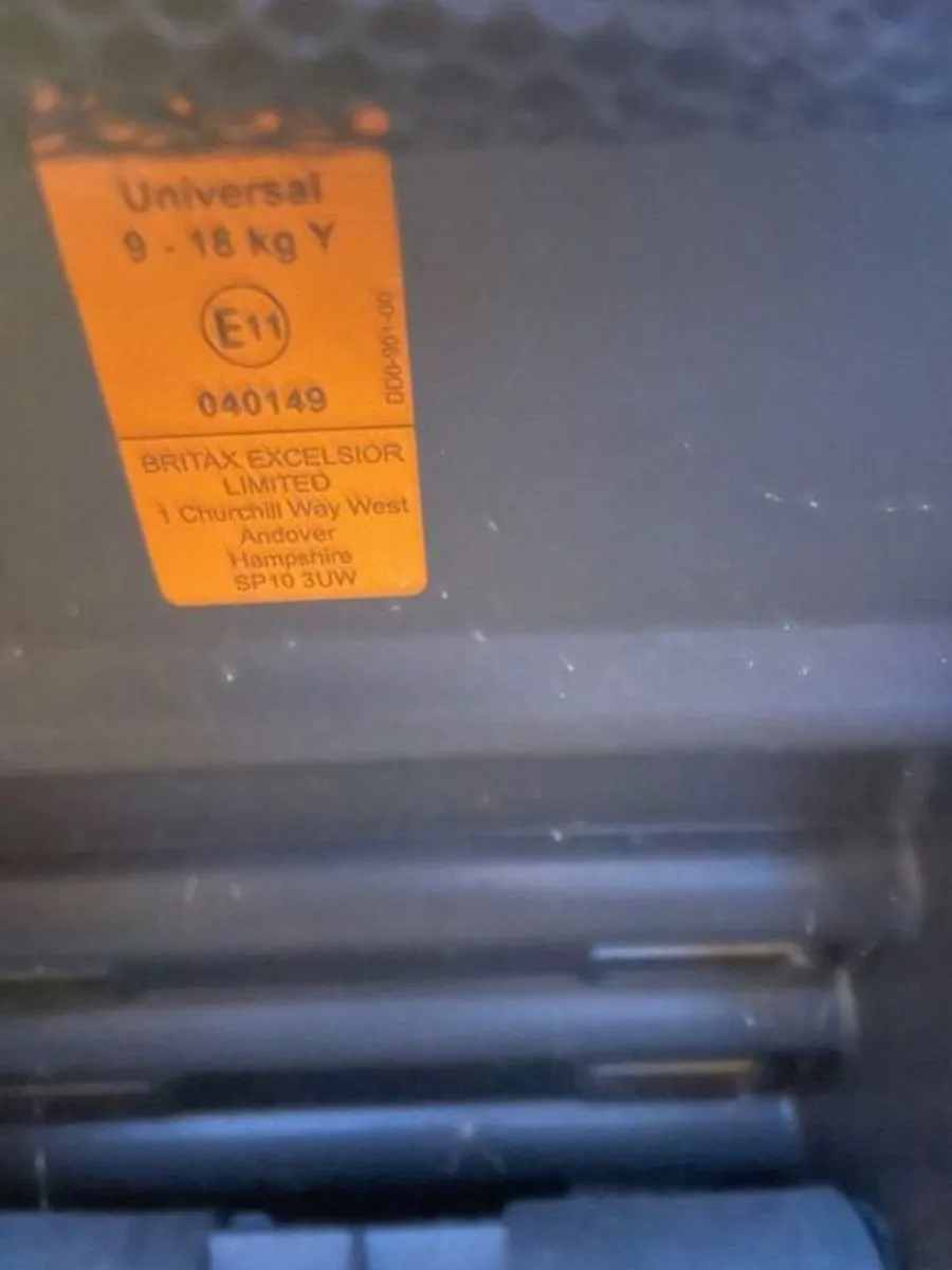 Britax car seat - Image 3