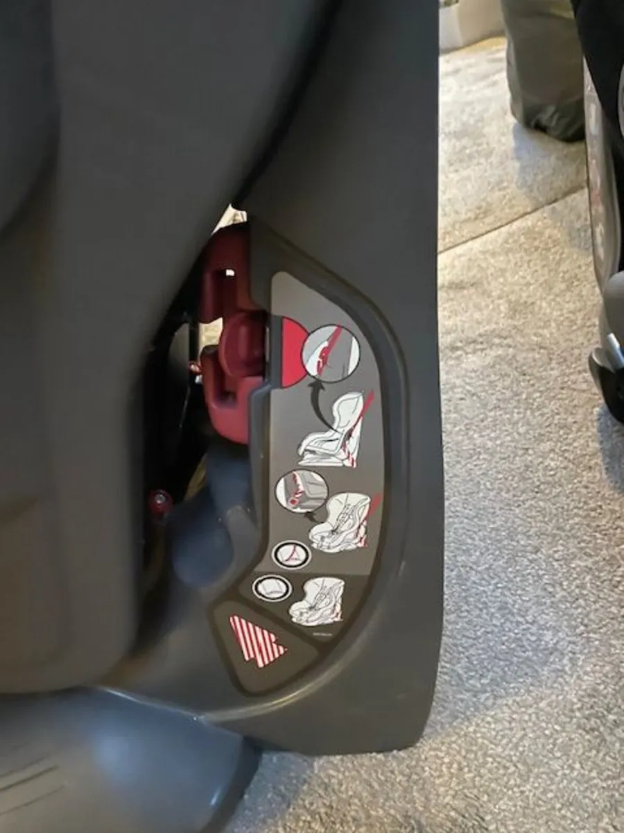 Britax car seat - Image 4