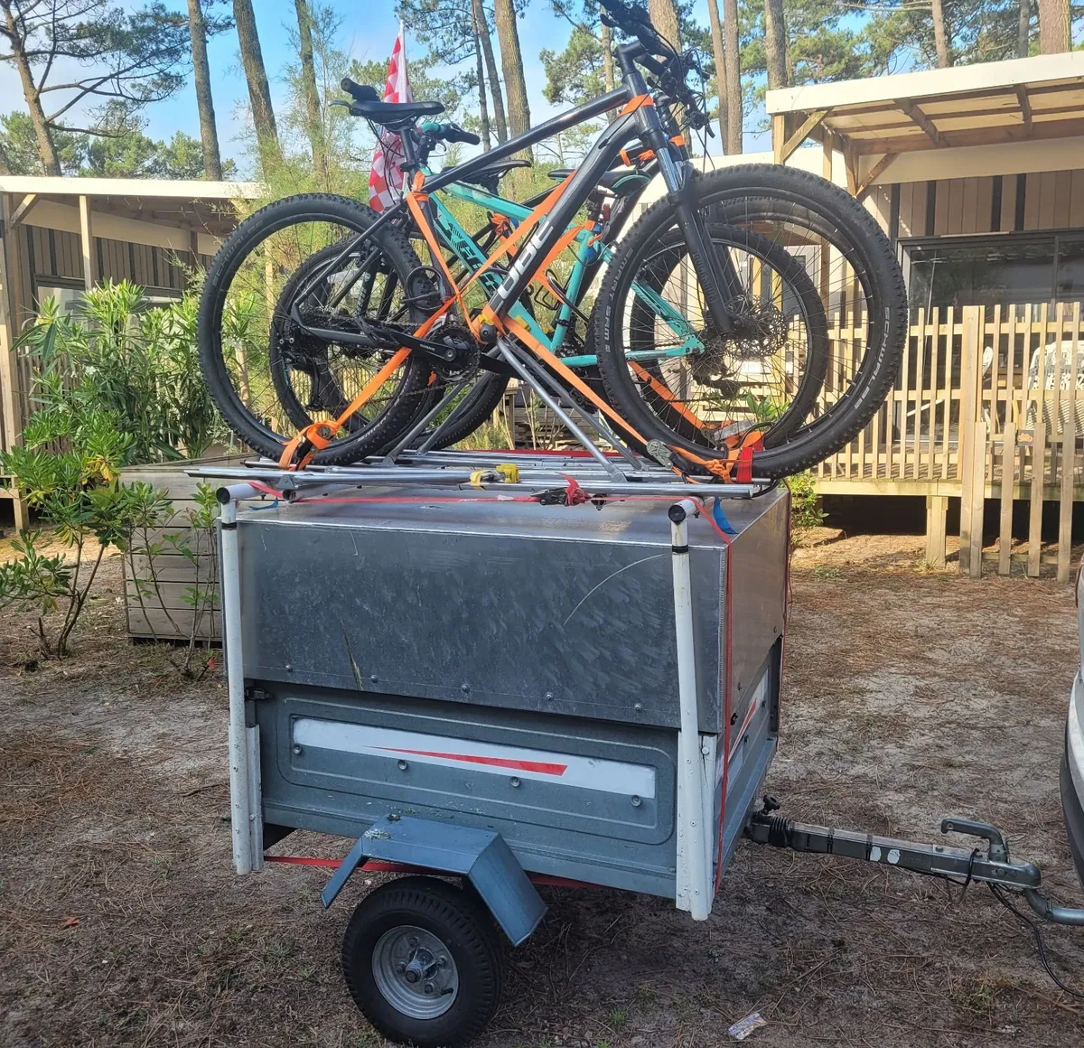 Camping Trailor - Image 4