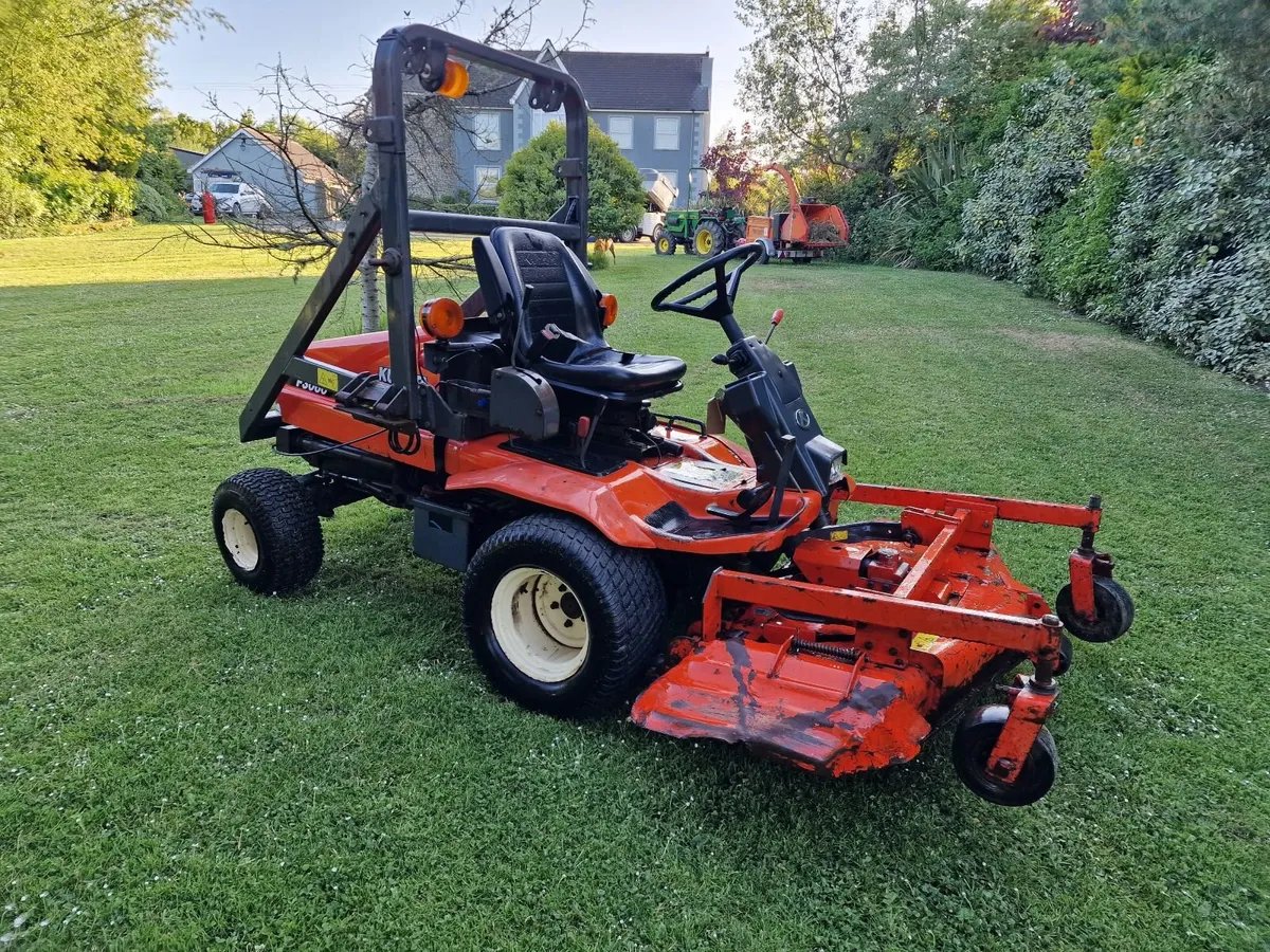 Kubota F3060 ride on mower lawnmower - Image 3