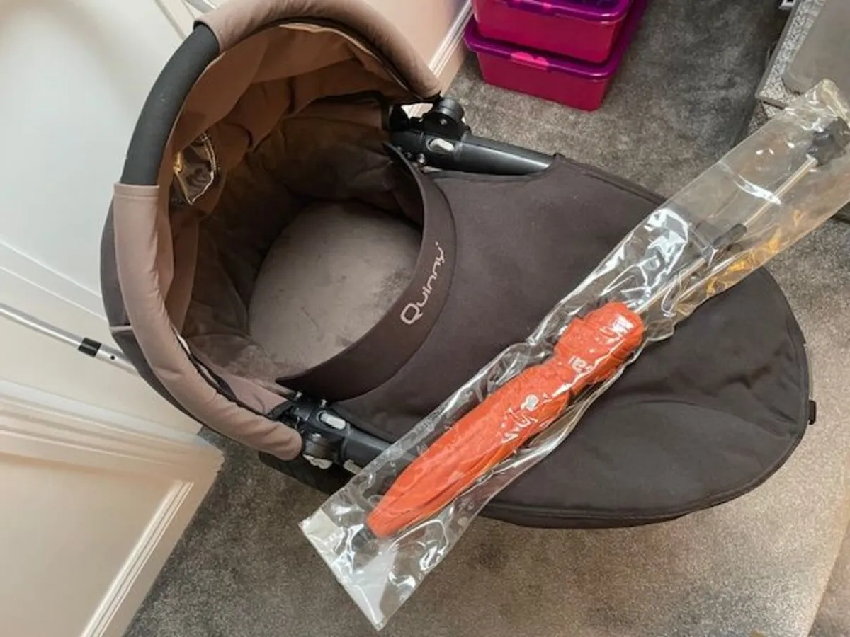 Quinny travel system - Image 4