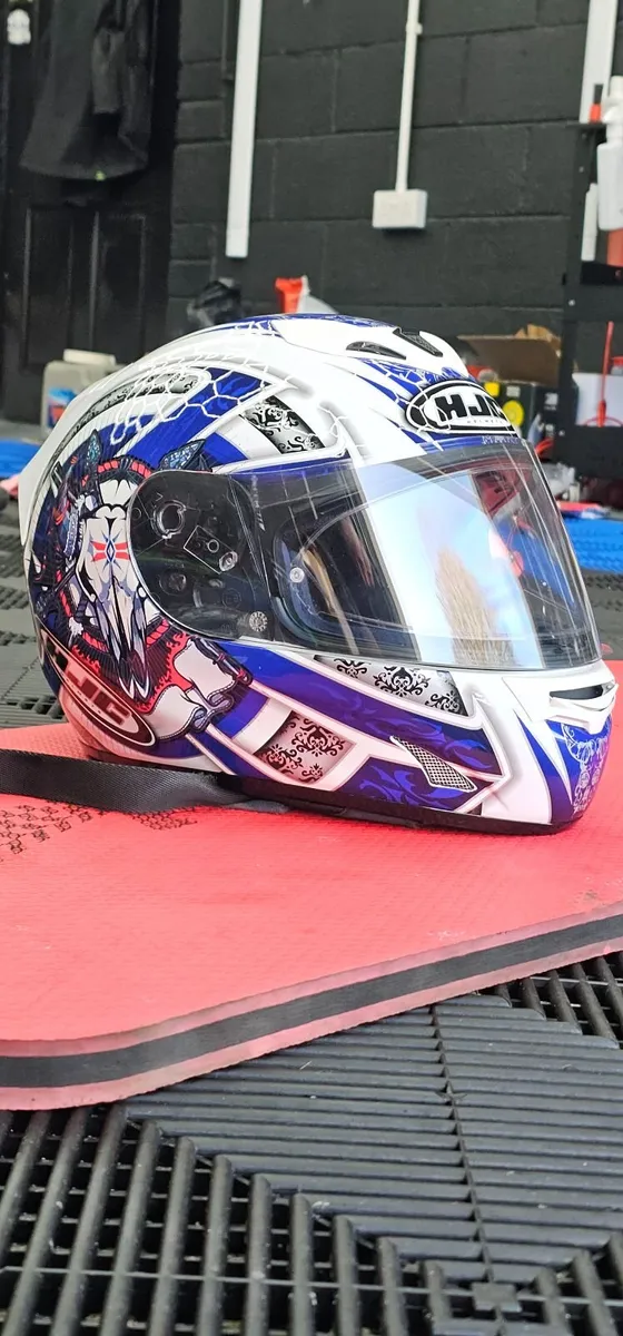 Motorcycle helmet - Image 2