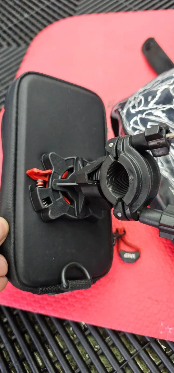 Motorcycle  quadlock - Image 3