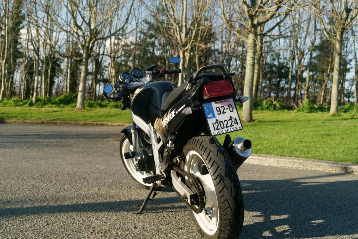 1992 Suzuki GS500e - Image 2