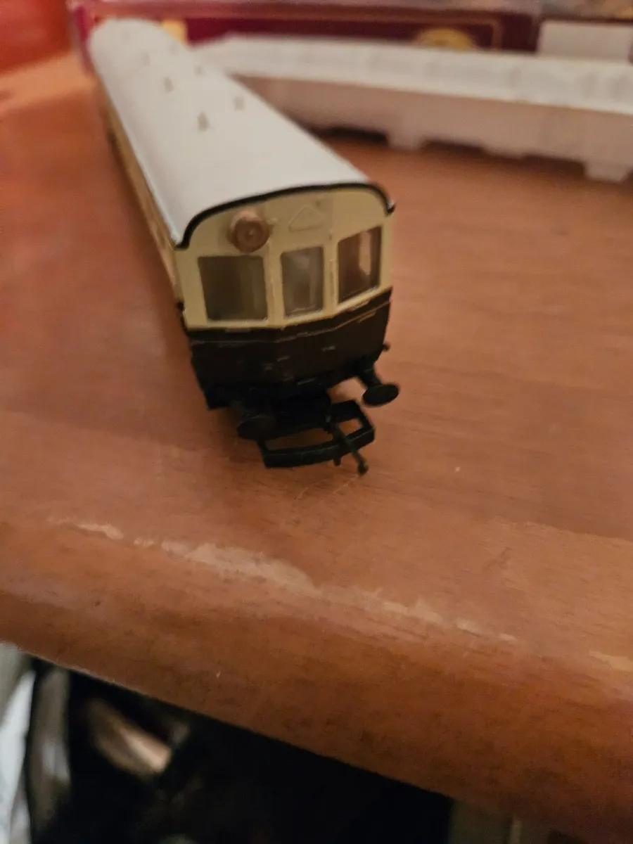 Hornby OO Gauge Carraige - Image 3