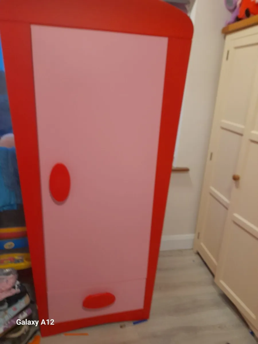 Childs pink wardrobe - Image 4