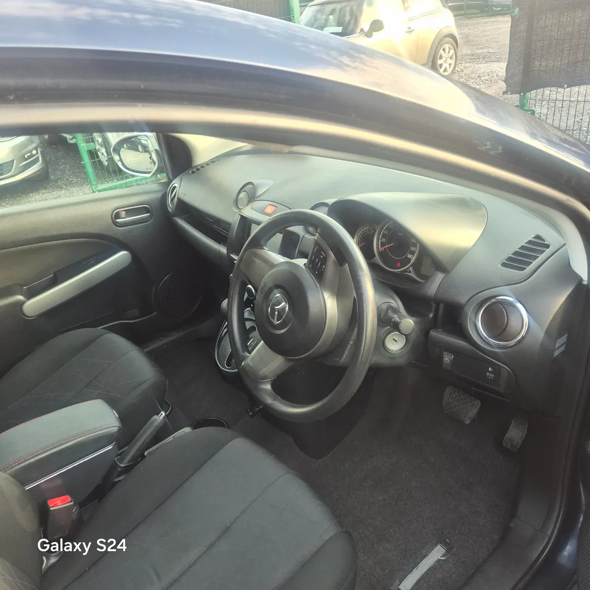 2014 mazda demio auto 43k klms - Image 2