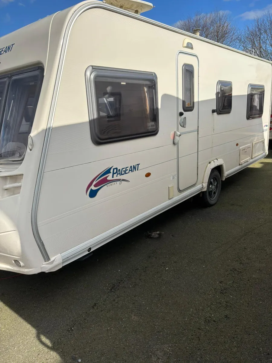 Caravan - Image 2