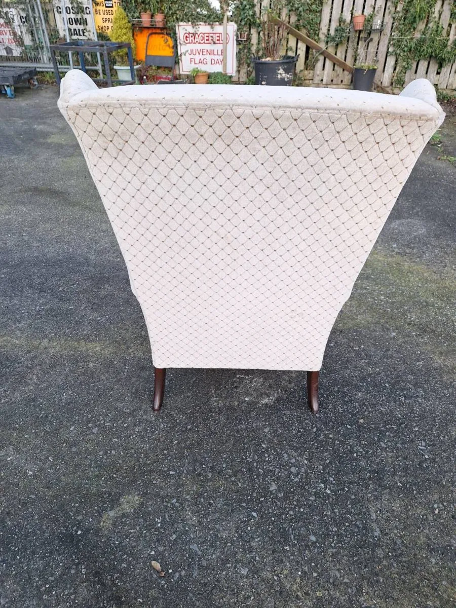 Beautiful Parker Knoll winged back armchair - Image 4