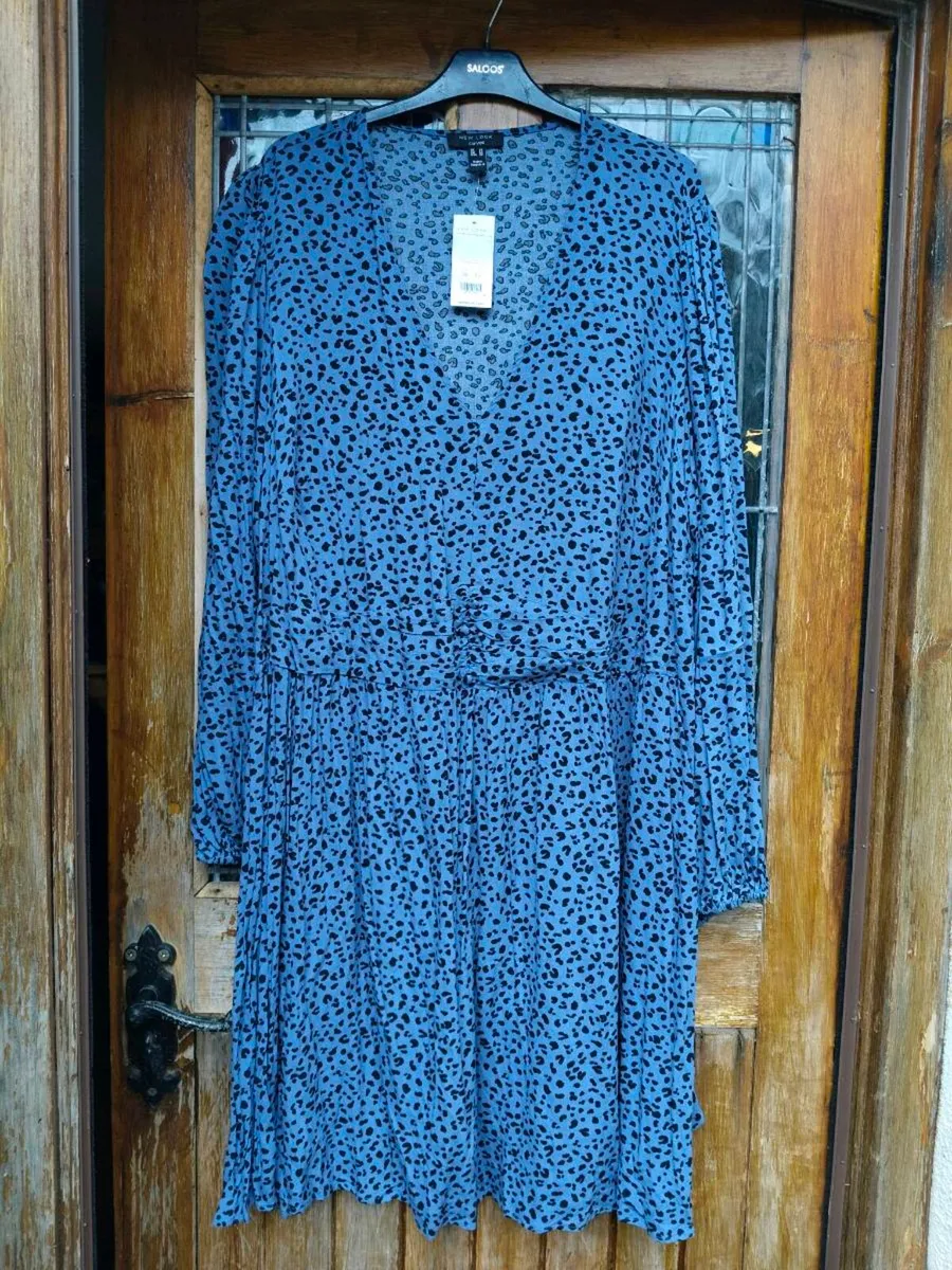 Ladies New look Curves Blue animal print dress, lo - Image 1