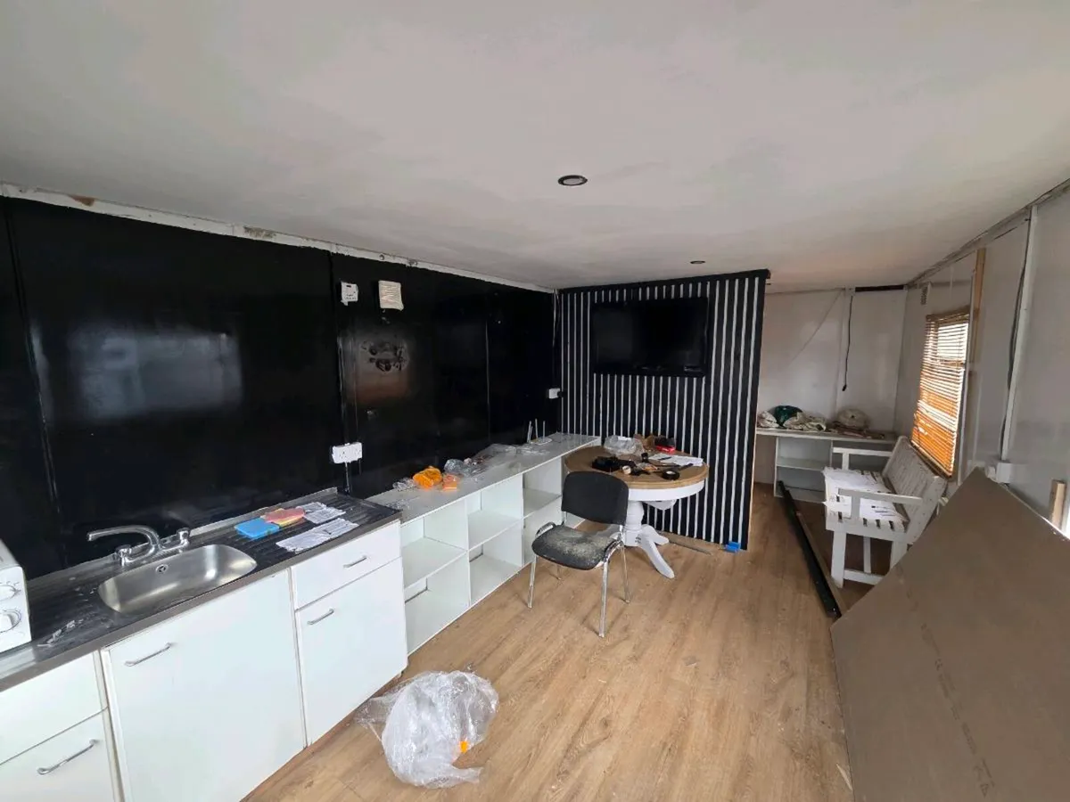 Office Cabin 20ft - Image 3