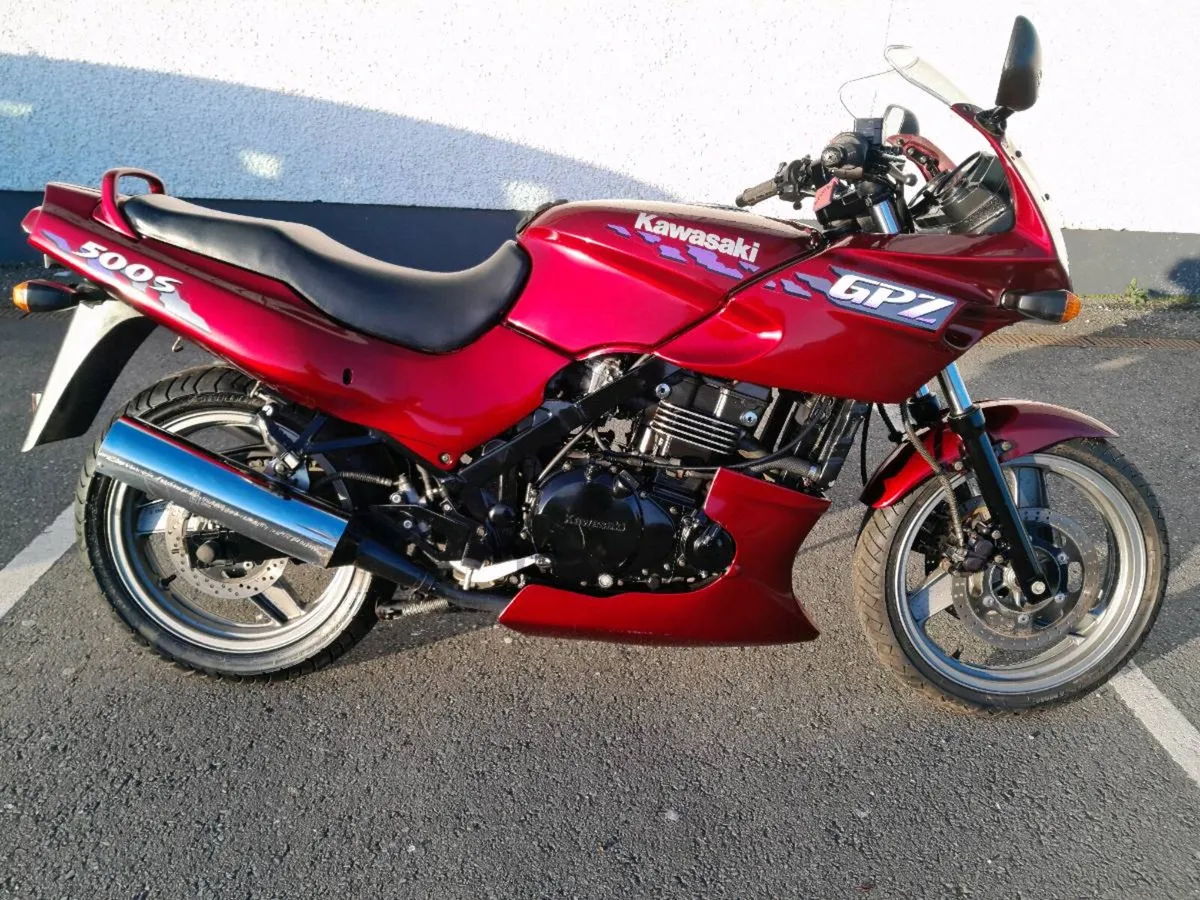 Kawasaki gpz500s 1994 vintage - Image 1