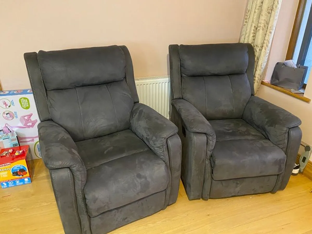 Recliner armchairs - Image 2