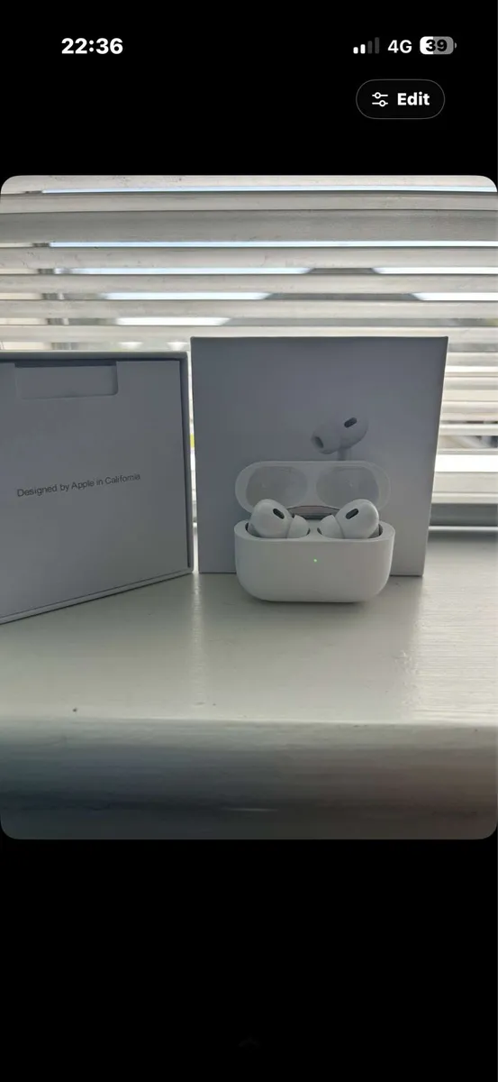 AirPods - Image 1