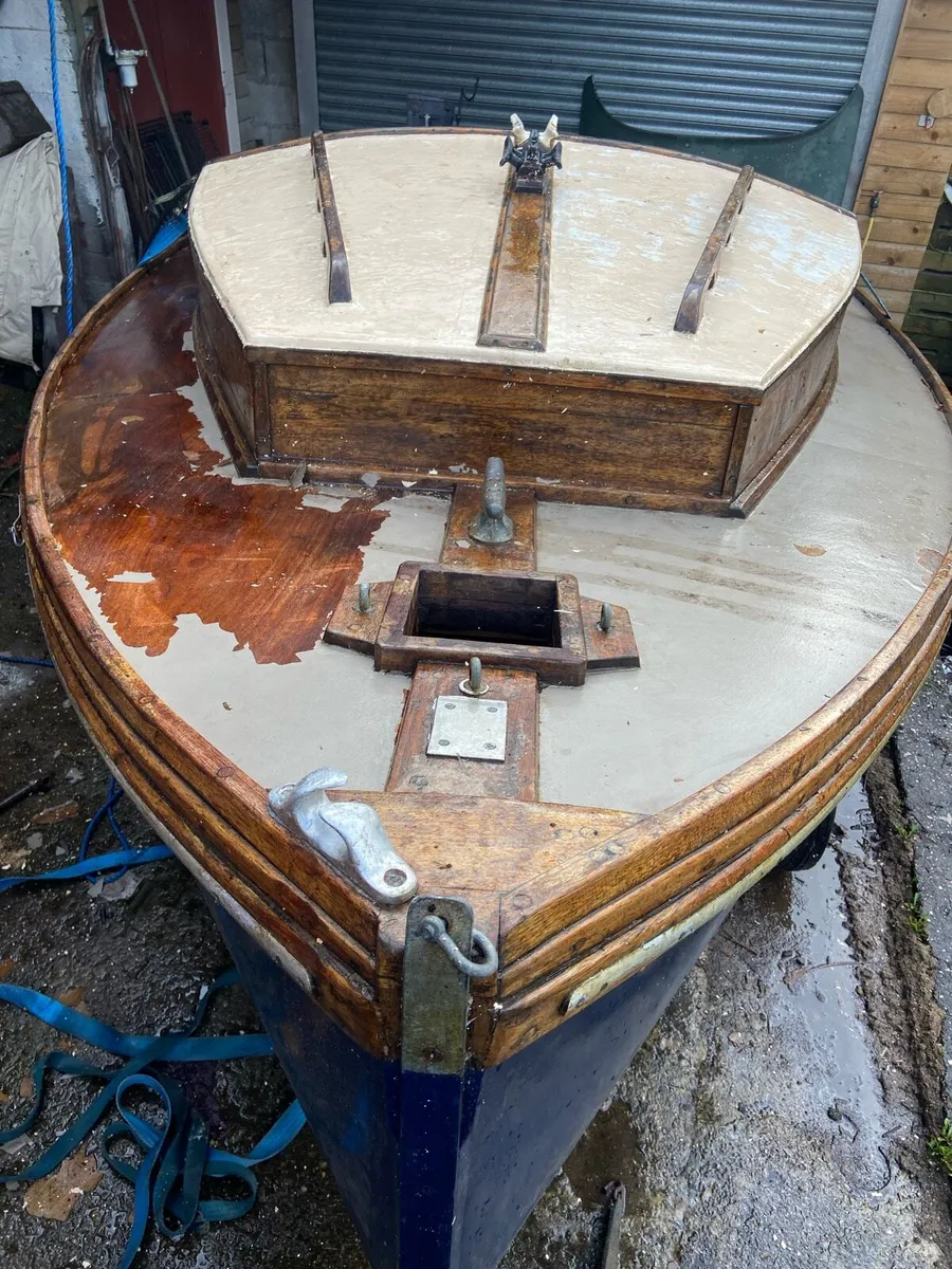 Plywood and teak sail boat - Image 1