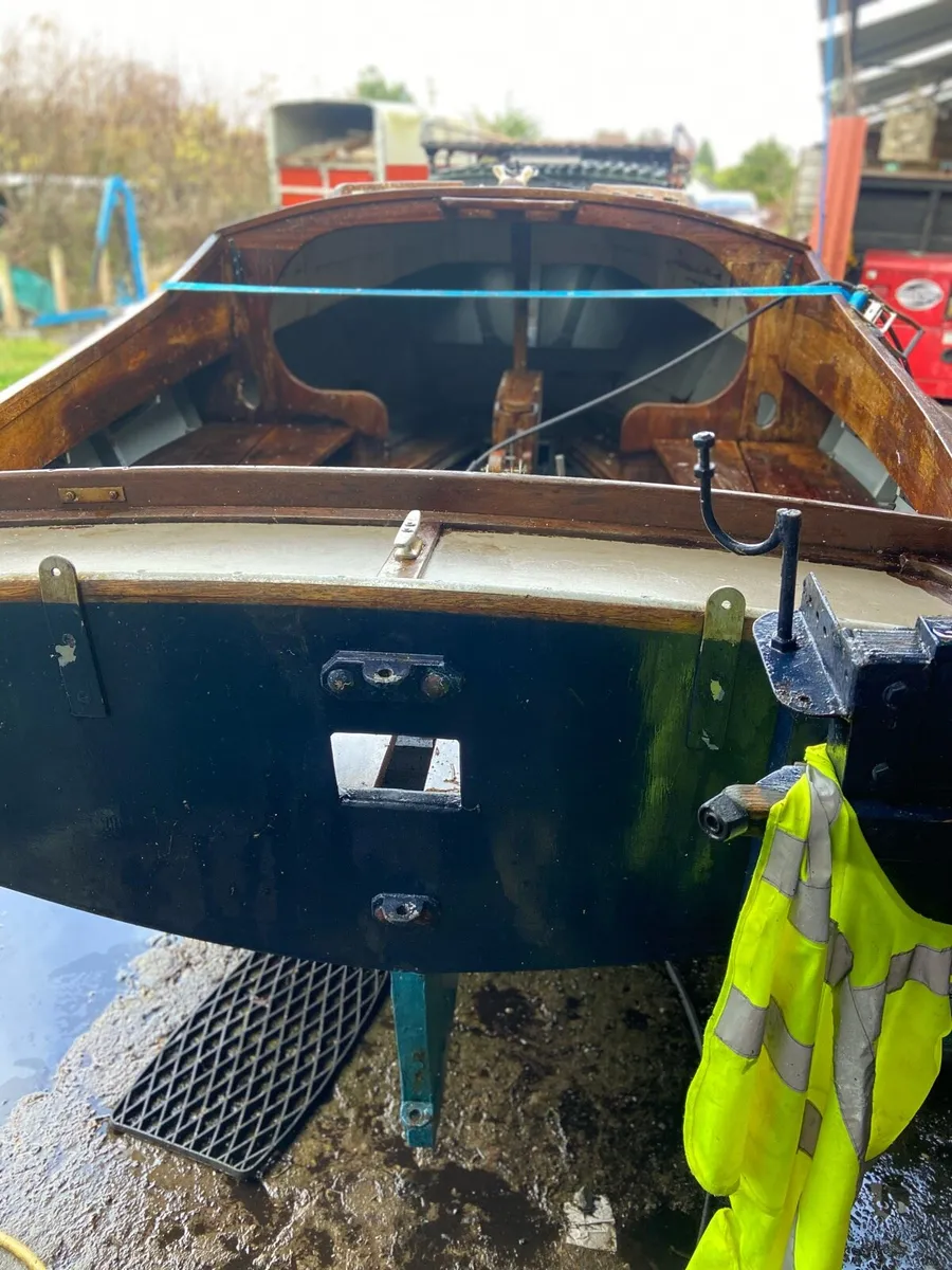 Plywood and teak sail boat - Image 2